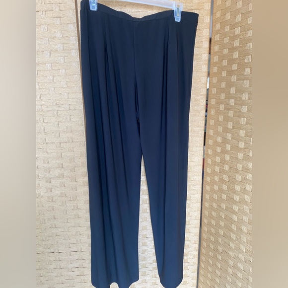 Coco Bianco wide leg flowy black pant/slack w/gold button detail - Picture 3 of 7